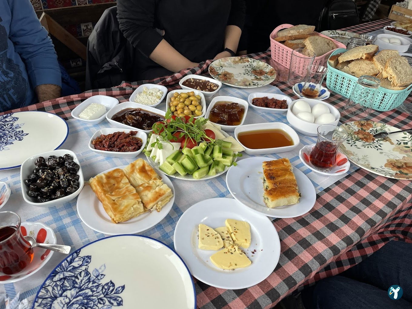 Asmalı Kahvaltı Evi