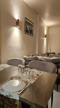 Patron Şapkalı Meyhane resimleri