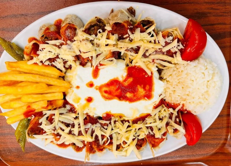 Lezzy döner üçkuyular