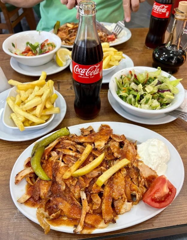 Lezzy döner üçkuyular