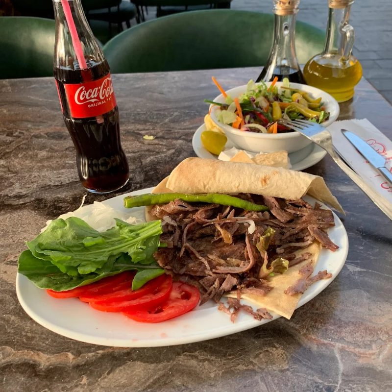 Lezzy döner üçkuyular