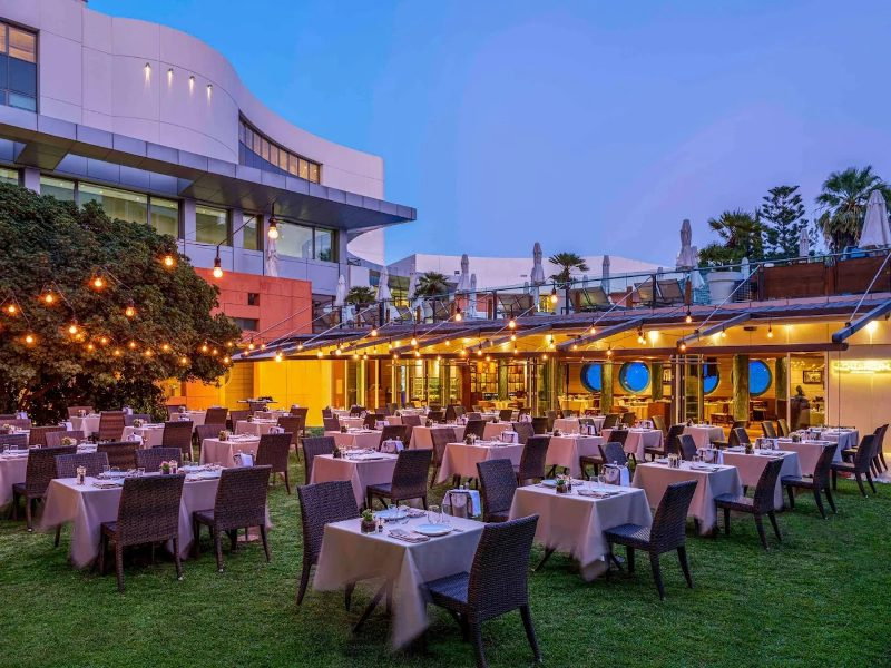 Aquarium Mezzes & Grill