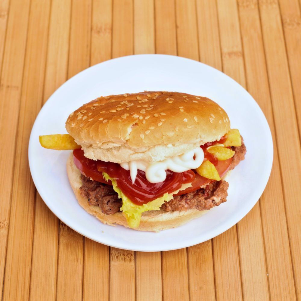 Hamburger Ekmeğine Double Eritilmiş Karışık Sandviç