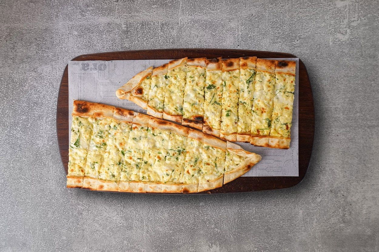 Egeden Peynirli Pide