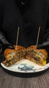 Kontes Burger resimleri