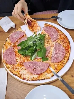 Venetia Pizza resimleri