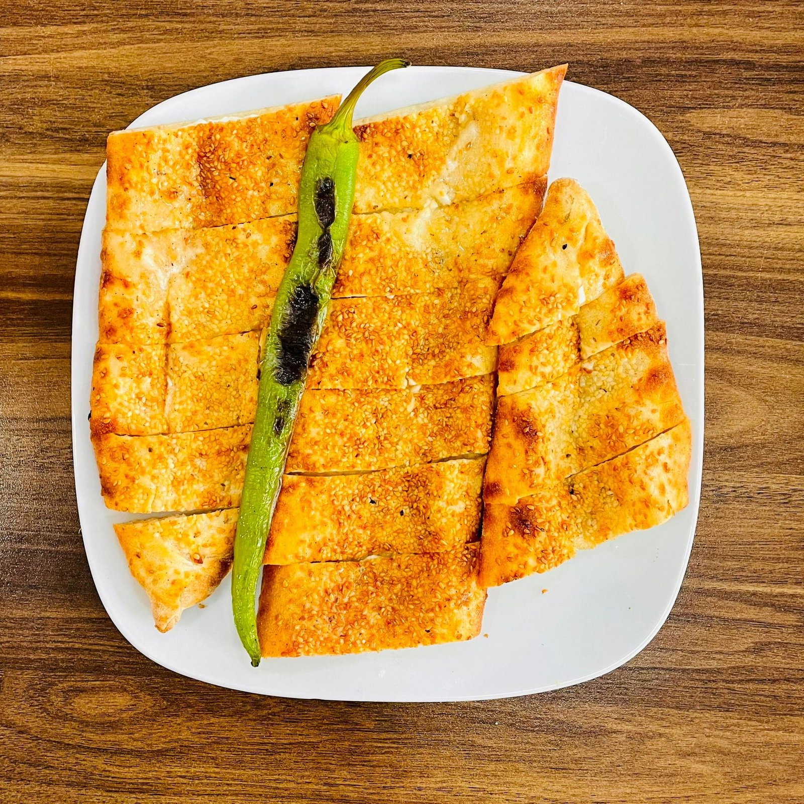 Peynirli Kaşarlı Pide