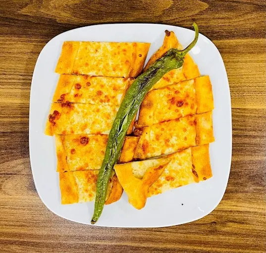 Taş Fırın Pide Lahmacun Salonu