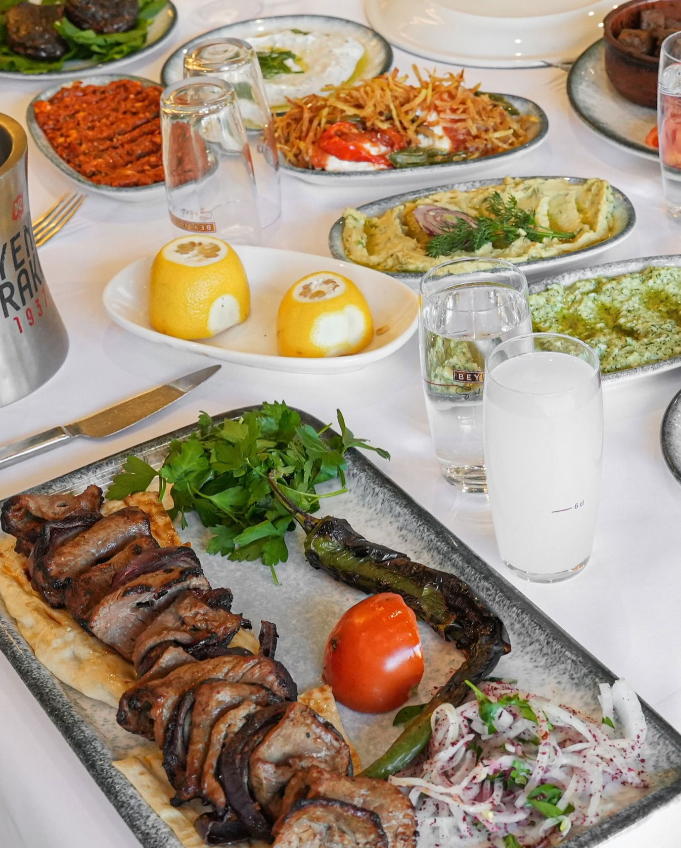 01 Adana Matbah-I Restaurant Bayraklı