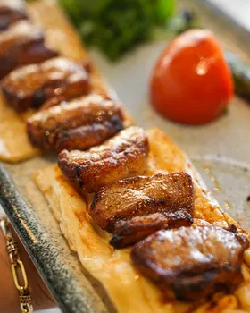 01 Adana Matbah-I Restaurant Bayraklı resimleri