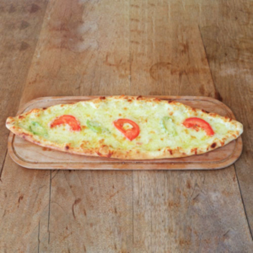 Kıymalı Kaşarlı Pide