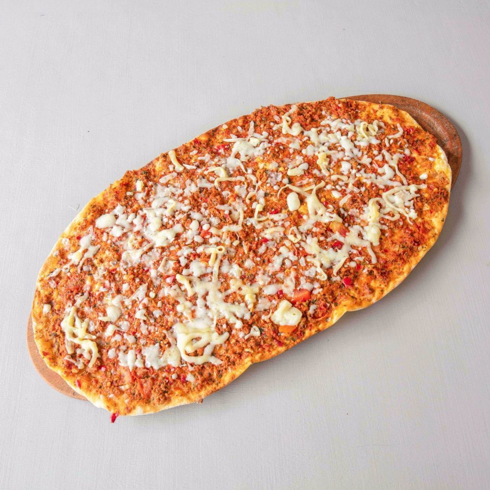 Kaşarlı Lahmacun