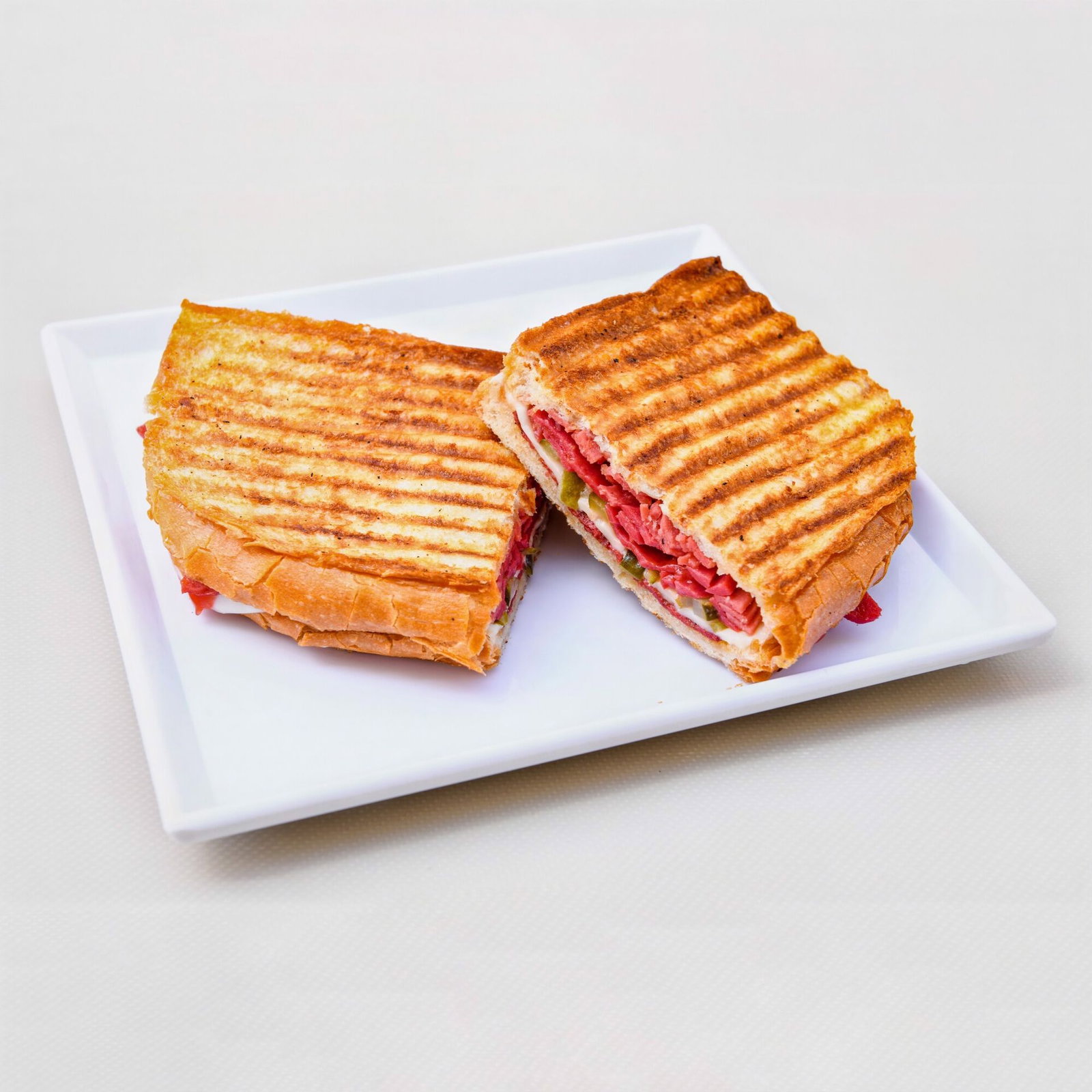 Sucuklu Kaşarlı Ayvalık Tostu