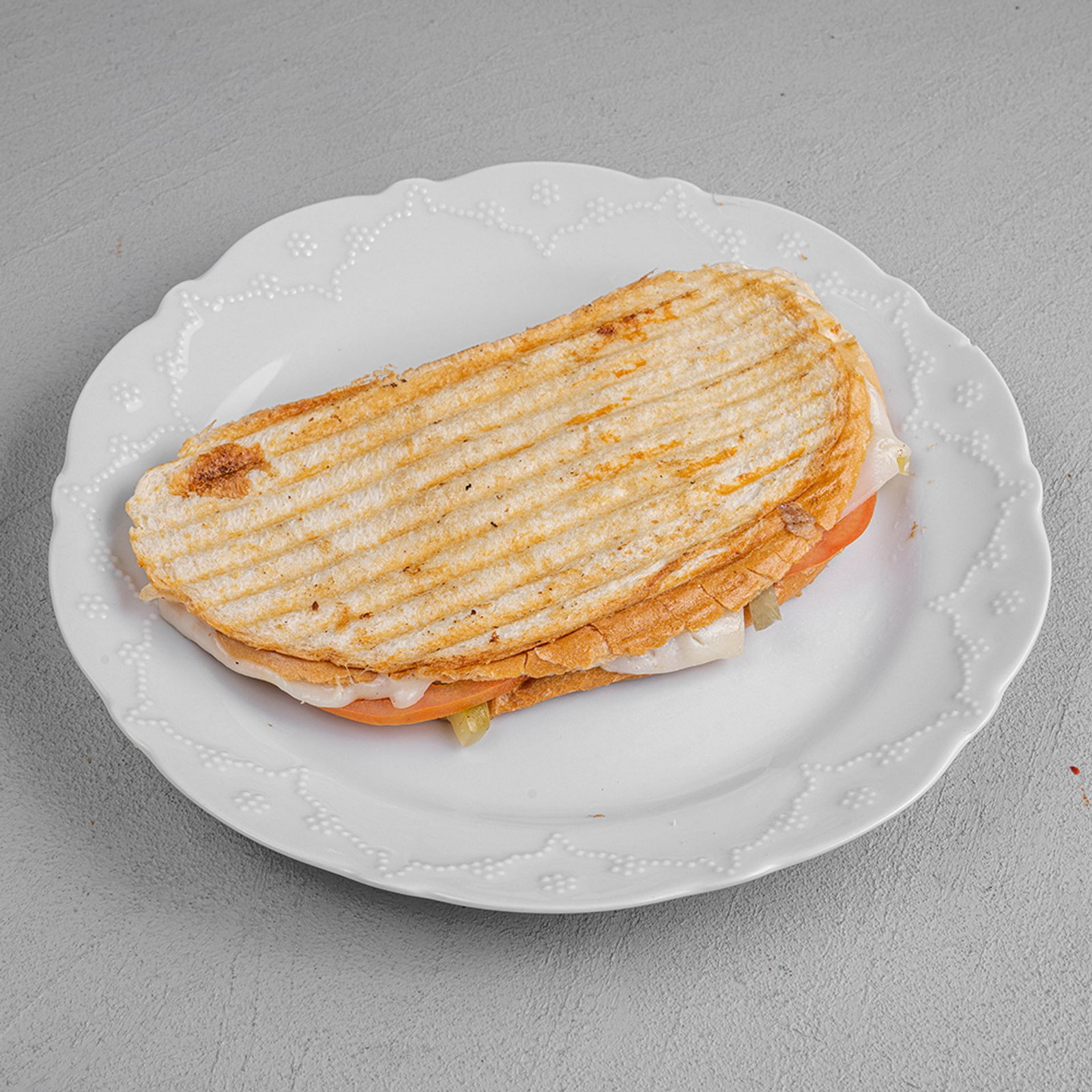 Ayvalık Ekmeğine Duble Kaşarlı Tost