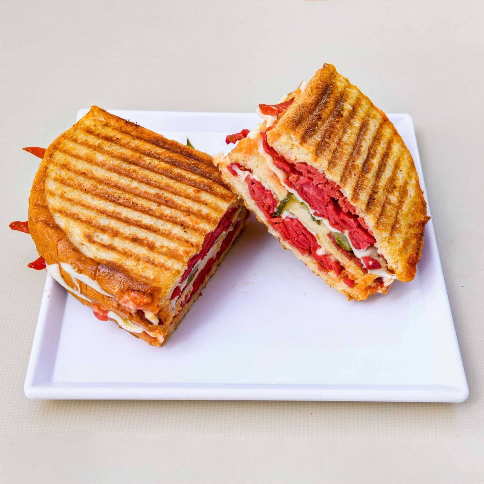 Acılı Mayonezli Mega Ayvalık Tostu