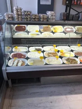 Bolca kumpir meze ve çiğ köfte resimleri