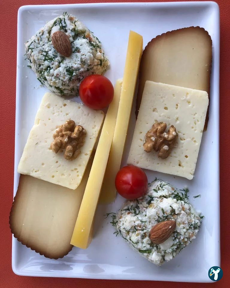 Bolca kumpir meze ve çiğ köfte