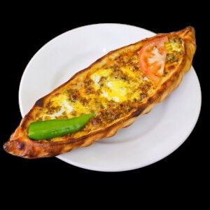 Kıymalı Yumurtalı Pide