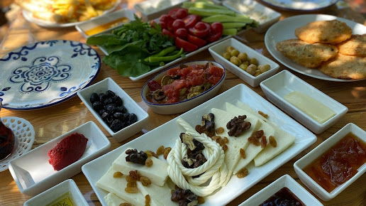 Doğal Annem Kahvaltı Evi