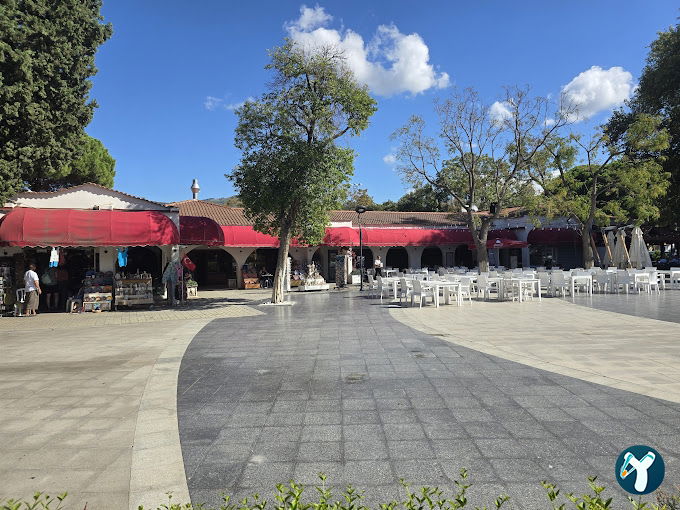 Agora Restaurant
