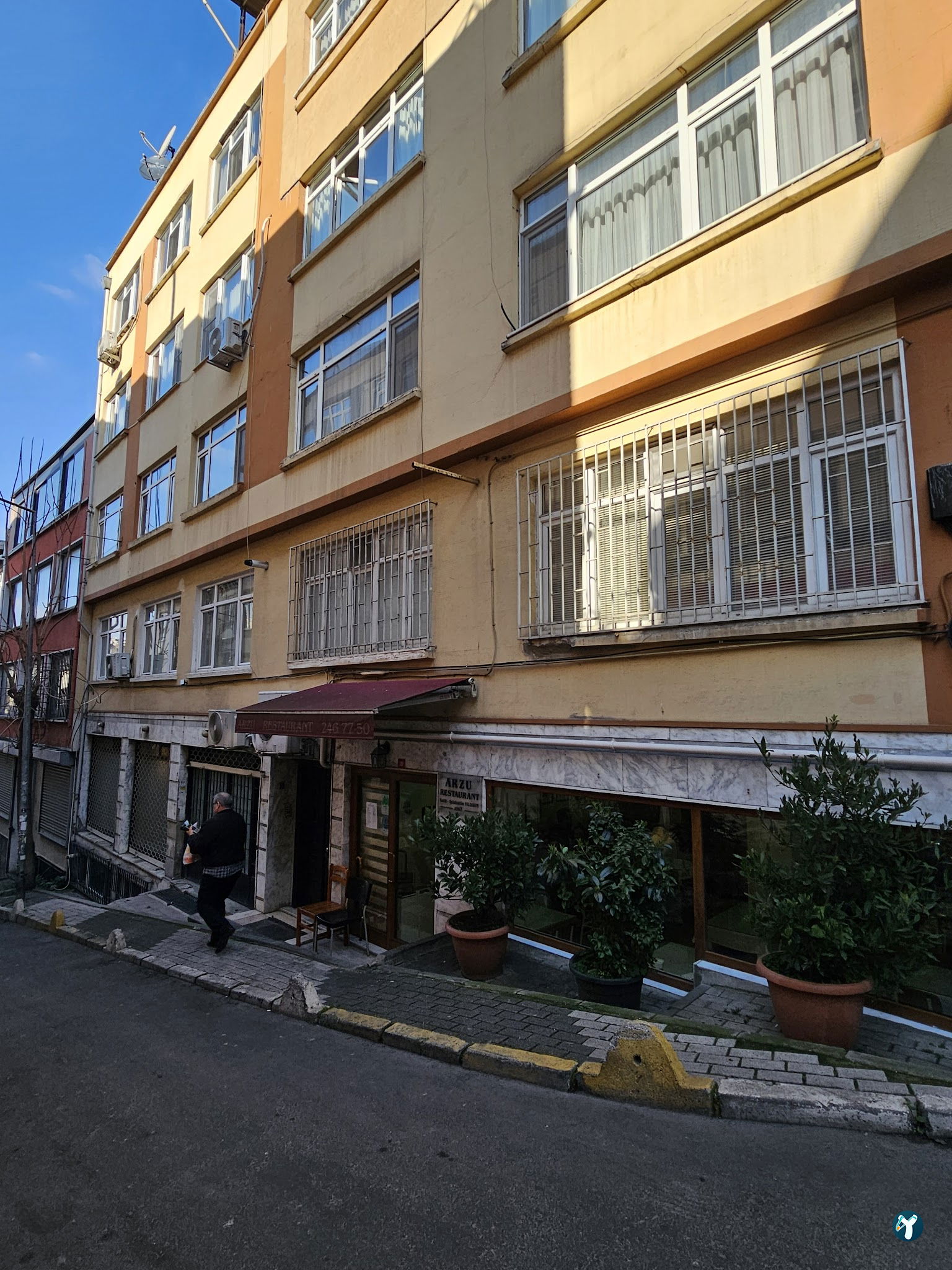 Arzu Restaurant