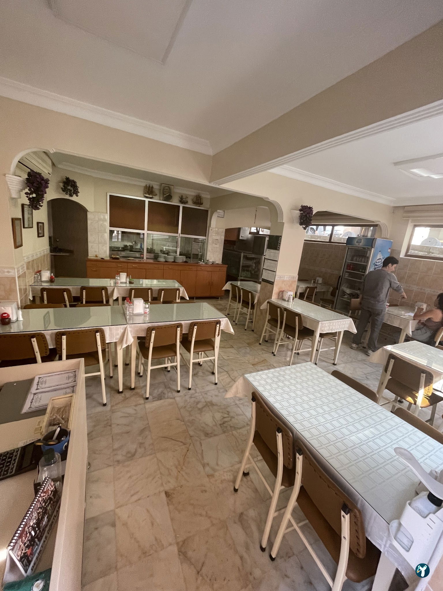 Arzu Restaurant