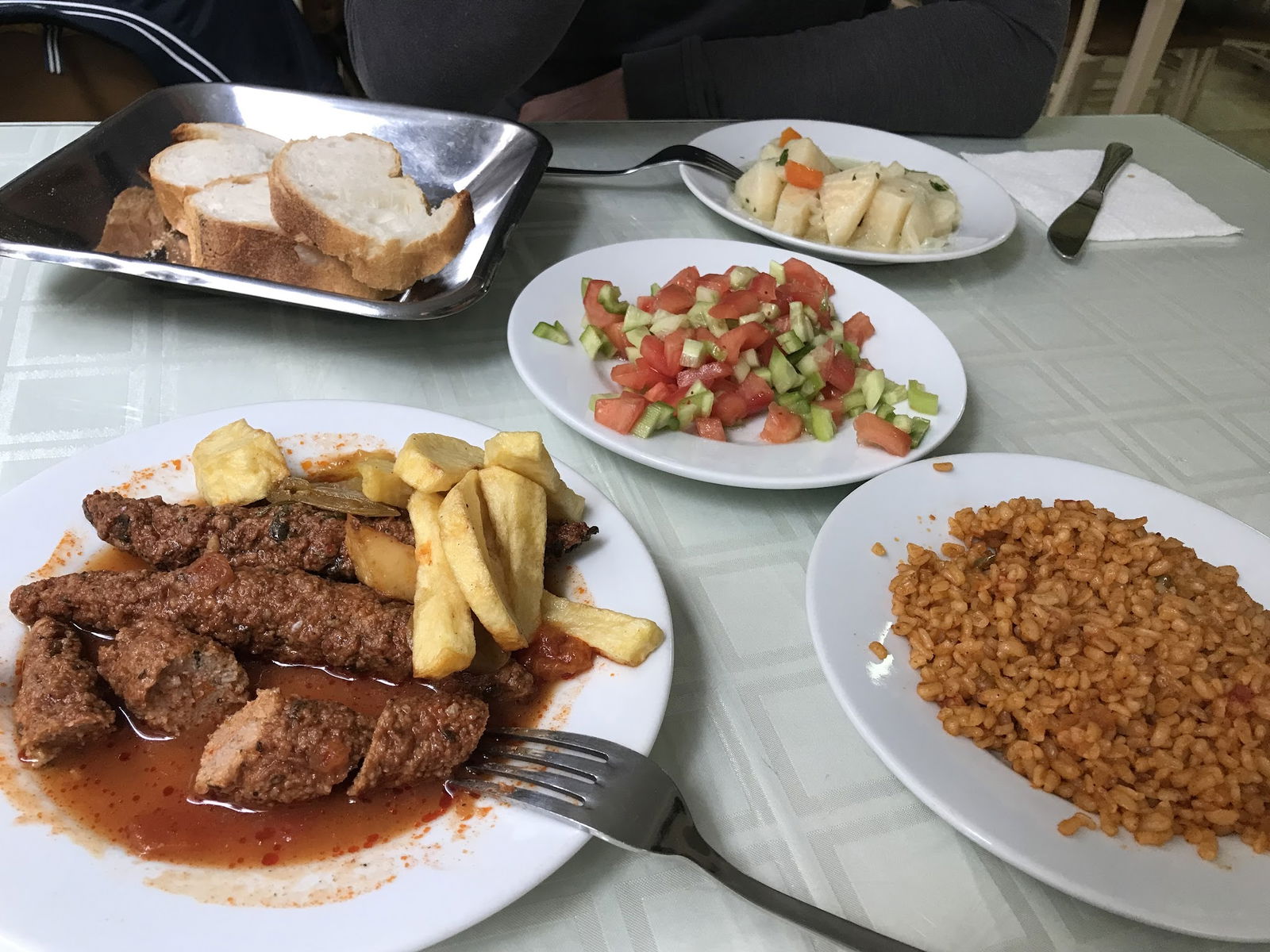 Arzu Restaurant