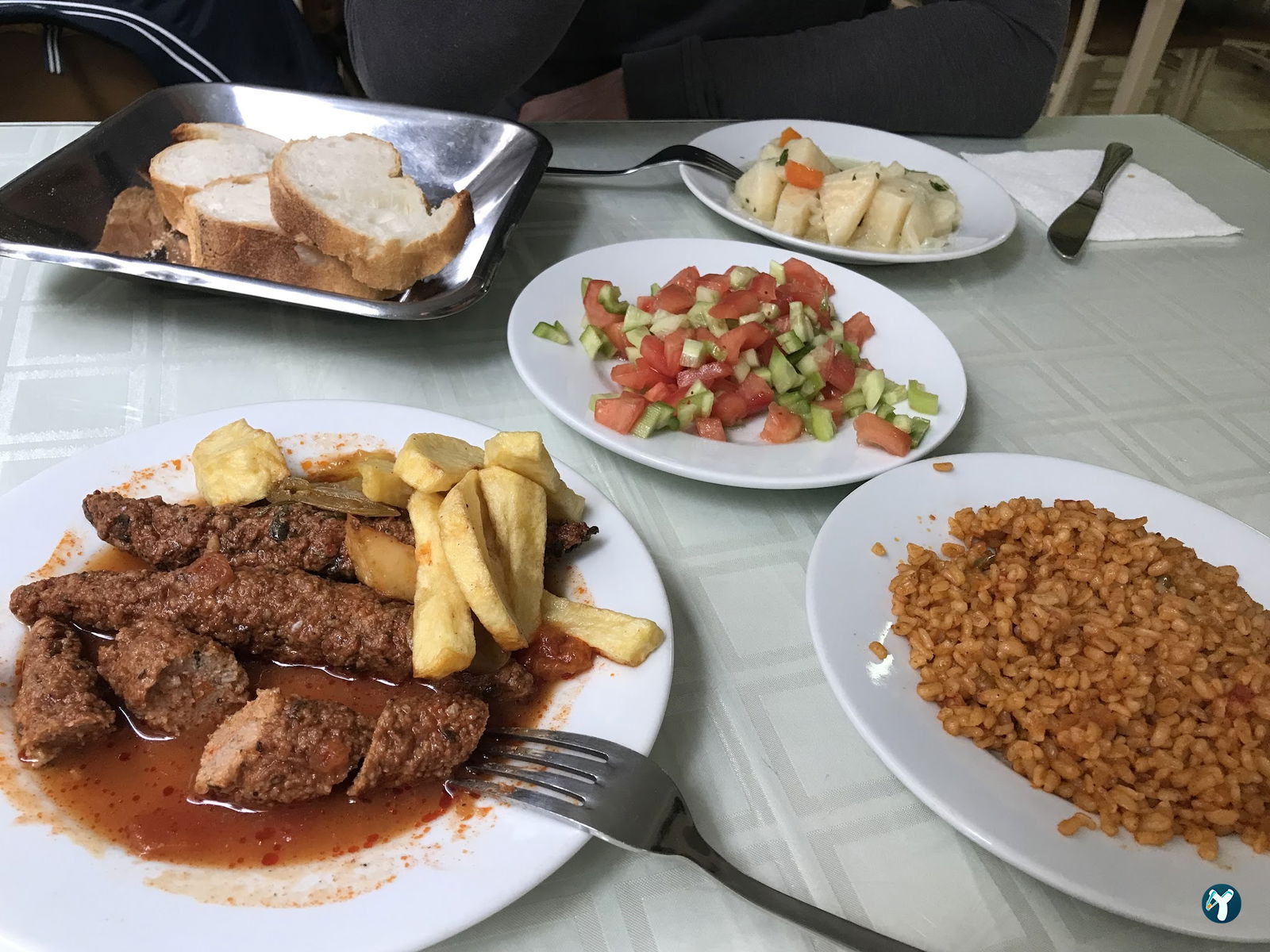 Arzu Restaurant