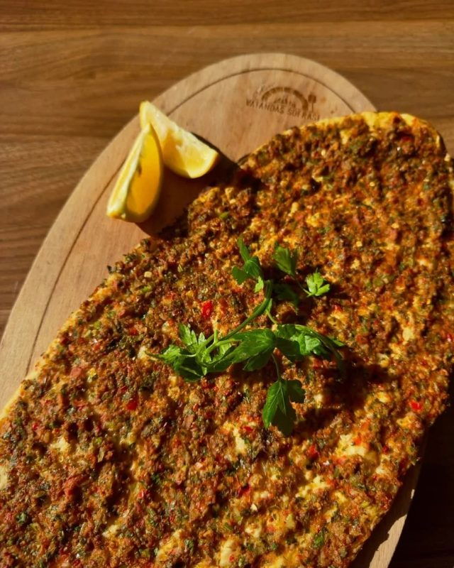 Gaziantep Yemek Vatandaş Sofrasi   Kebap  Lahmacun  Kıymalı Pide  Beyran  Kahvaltı  Kanat  Izgara