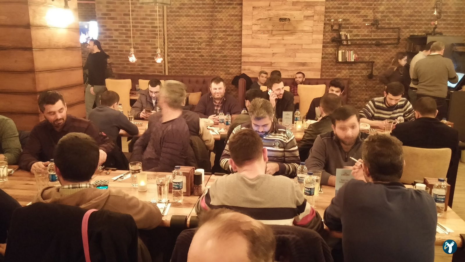 Mahle Cafe & Restaurant