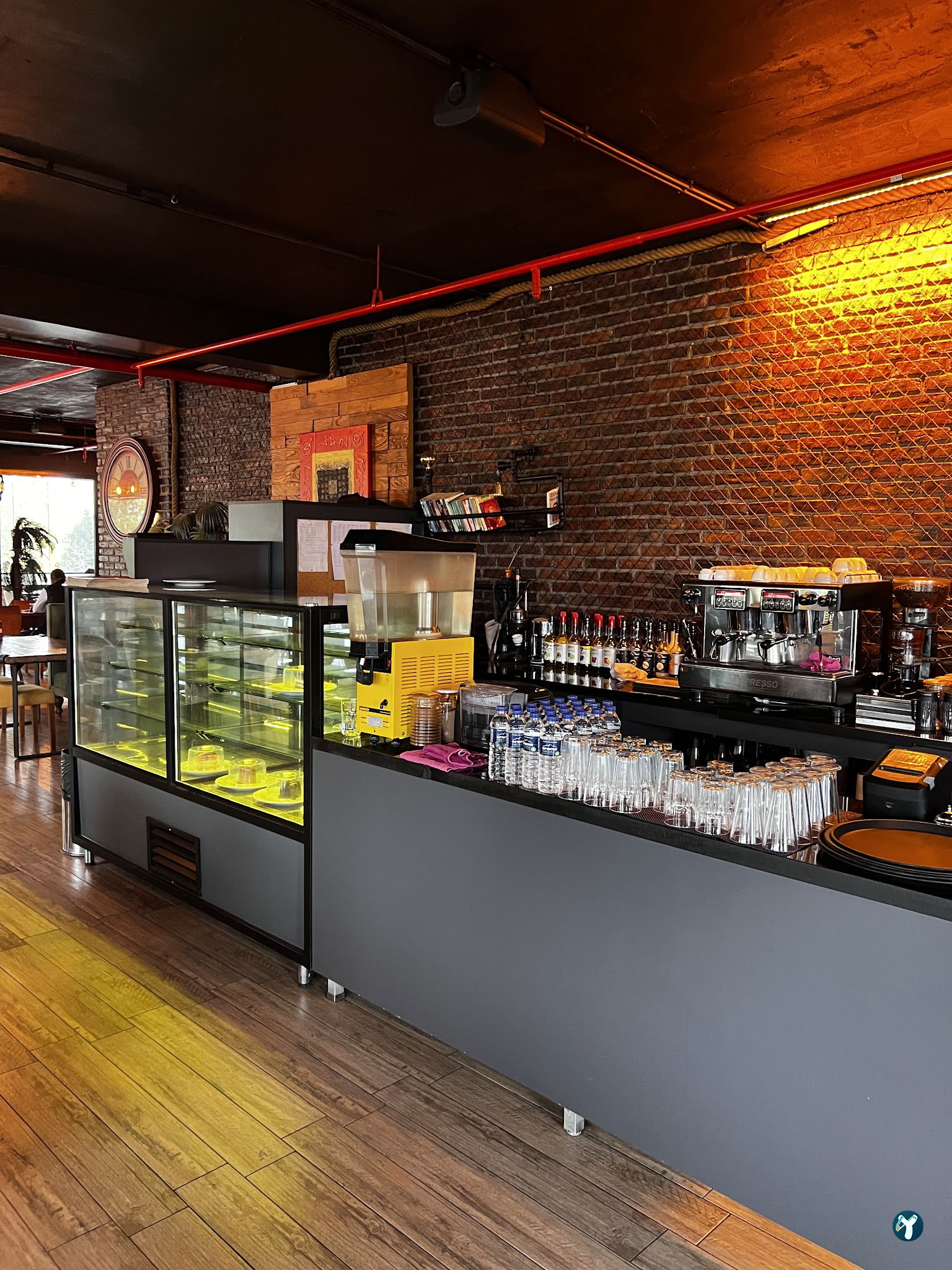 Mahle Cafe & Restaurant
