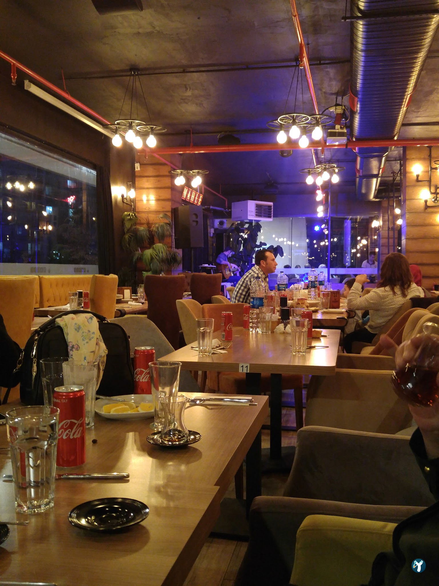 Mahle Cafe & Restaurant