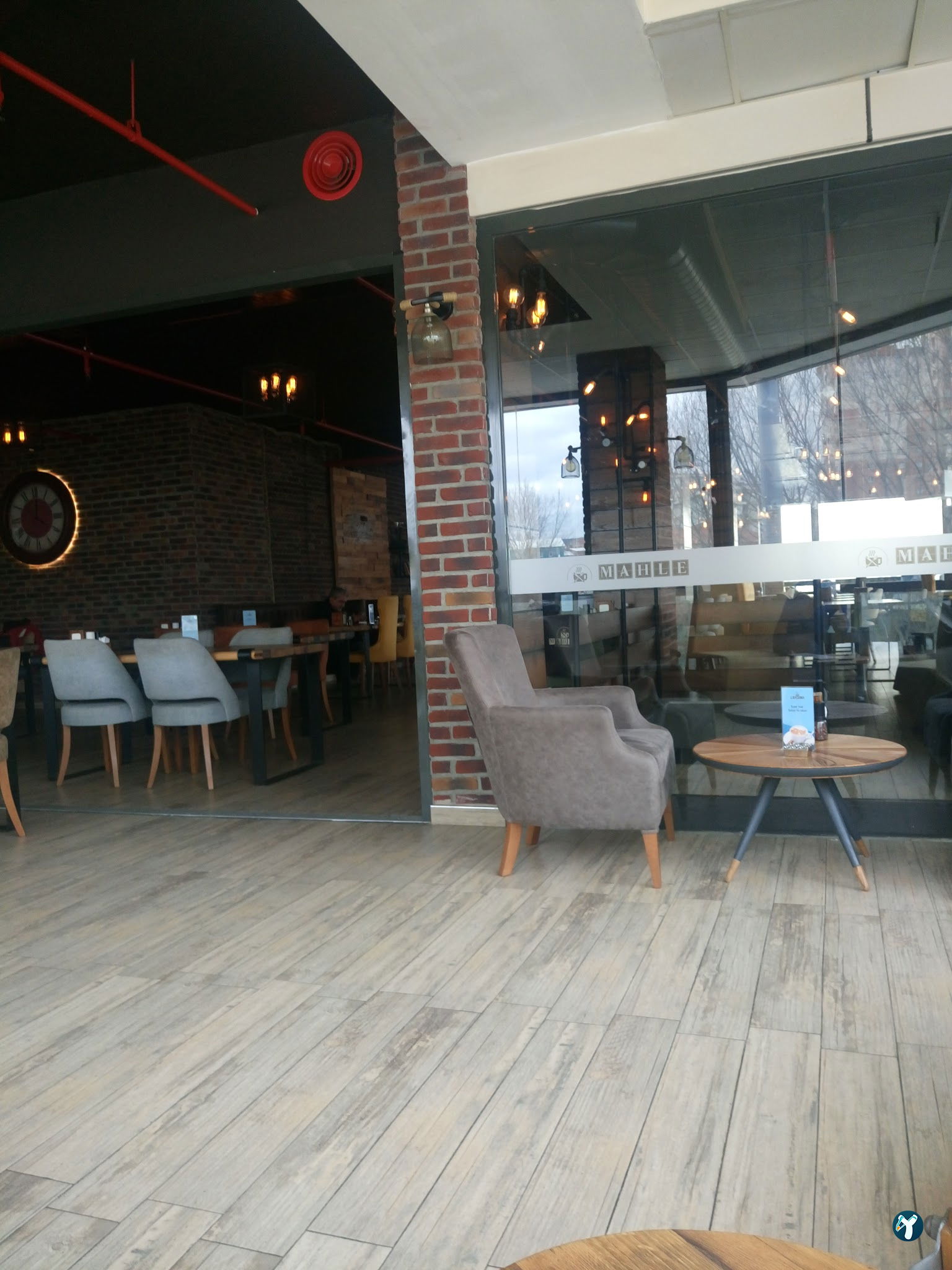 Mahle Cafe & Restaurant