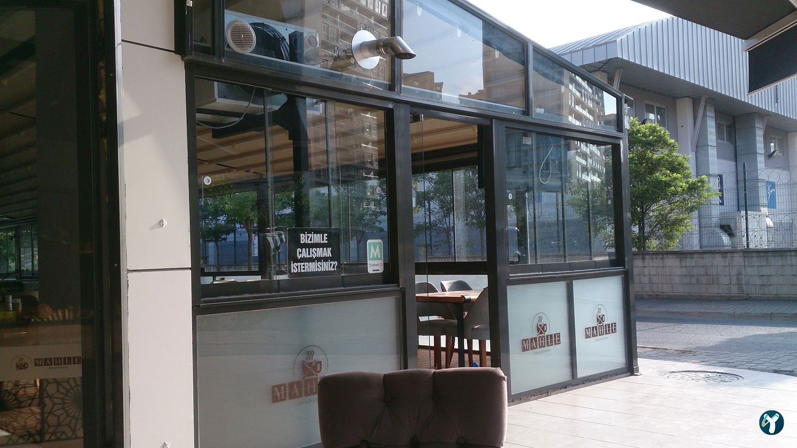 Mahle Cafe & Restaurant