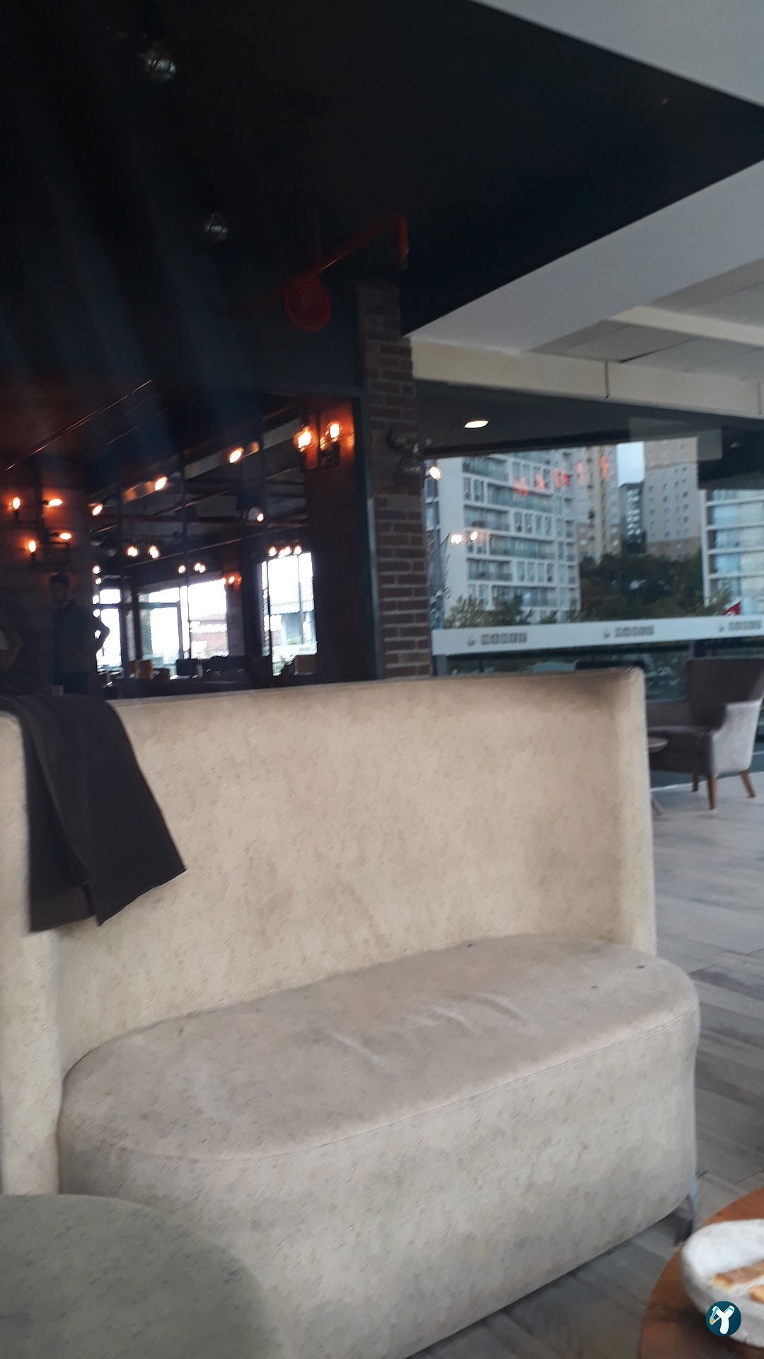 Mahle Cafe & Restaurant