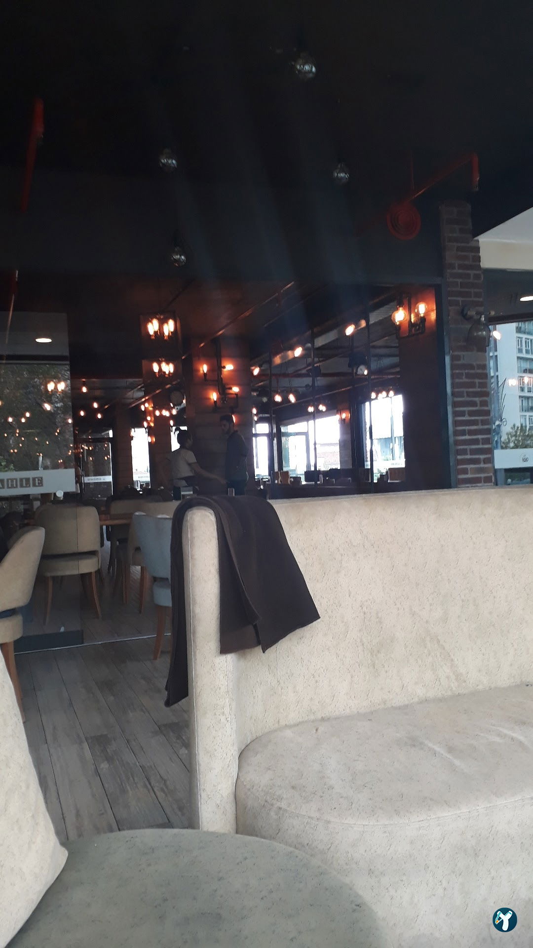 Mahle Cafe & Restaurant