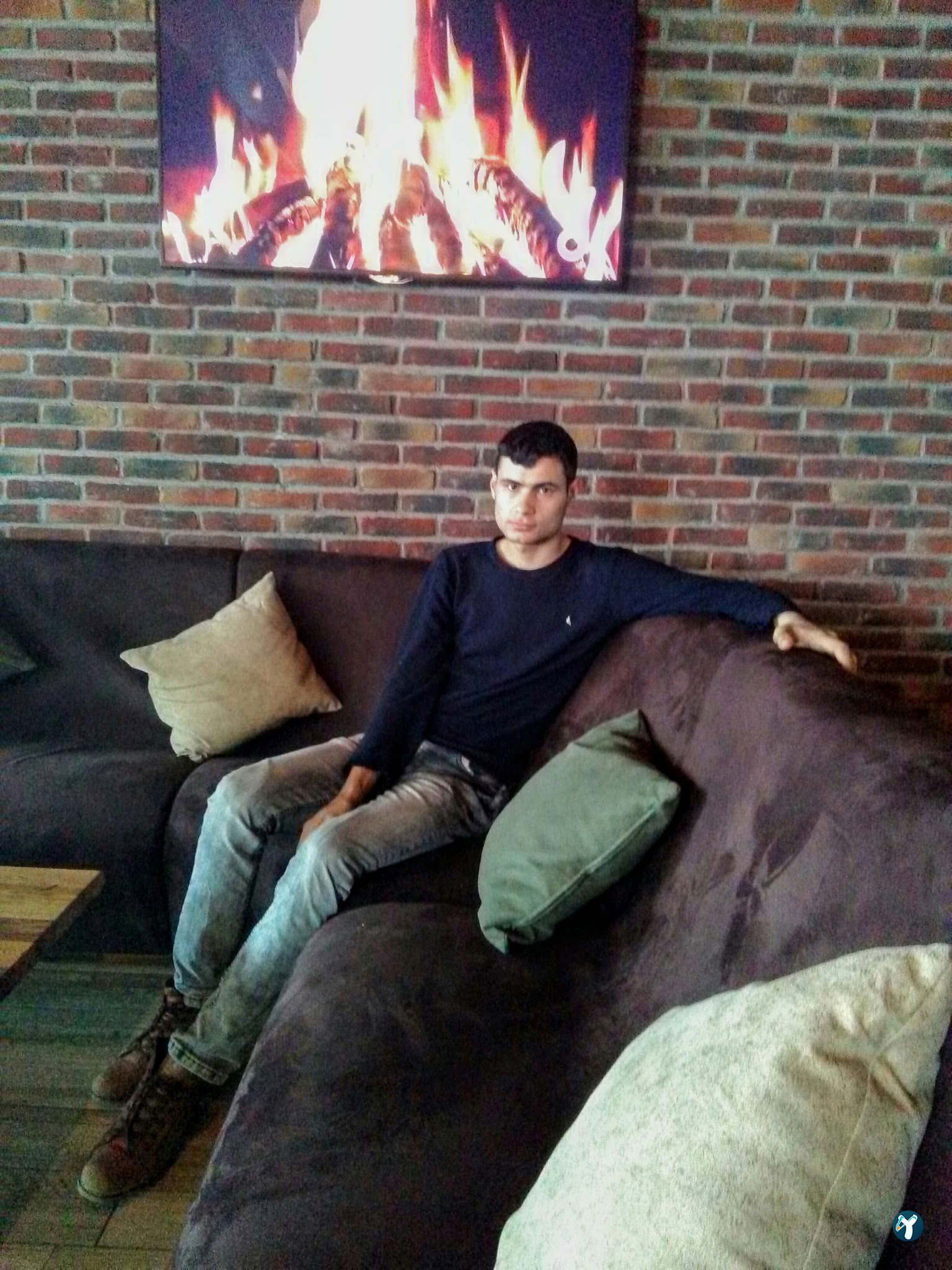 Mahle Cafe & Restaurant