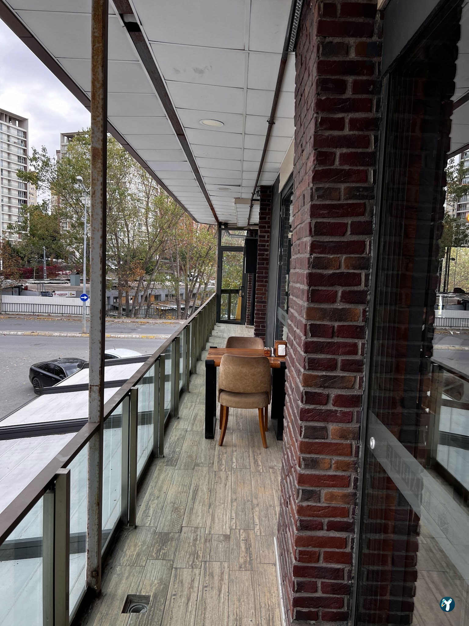 Mahle Cafe & Restaurant