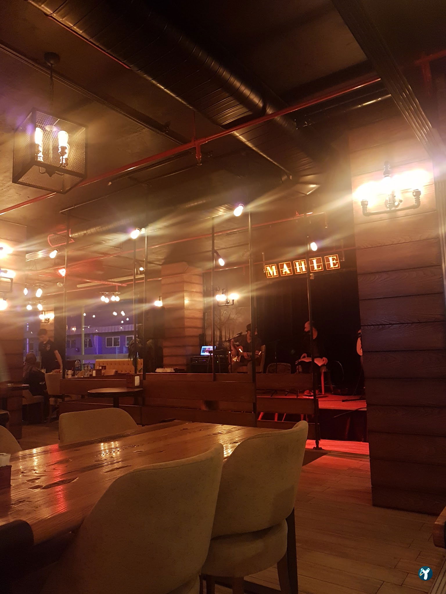 Mahle Cafe & Restaurant