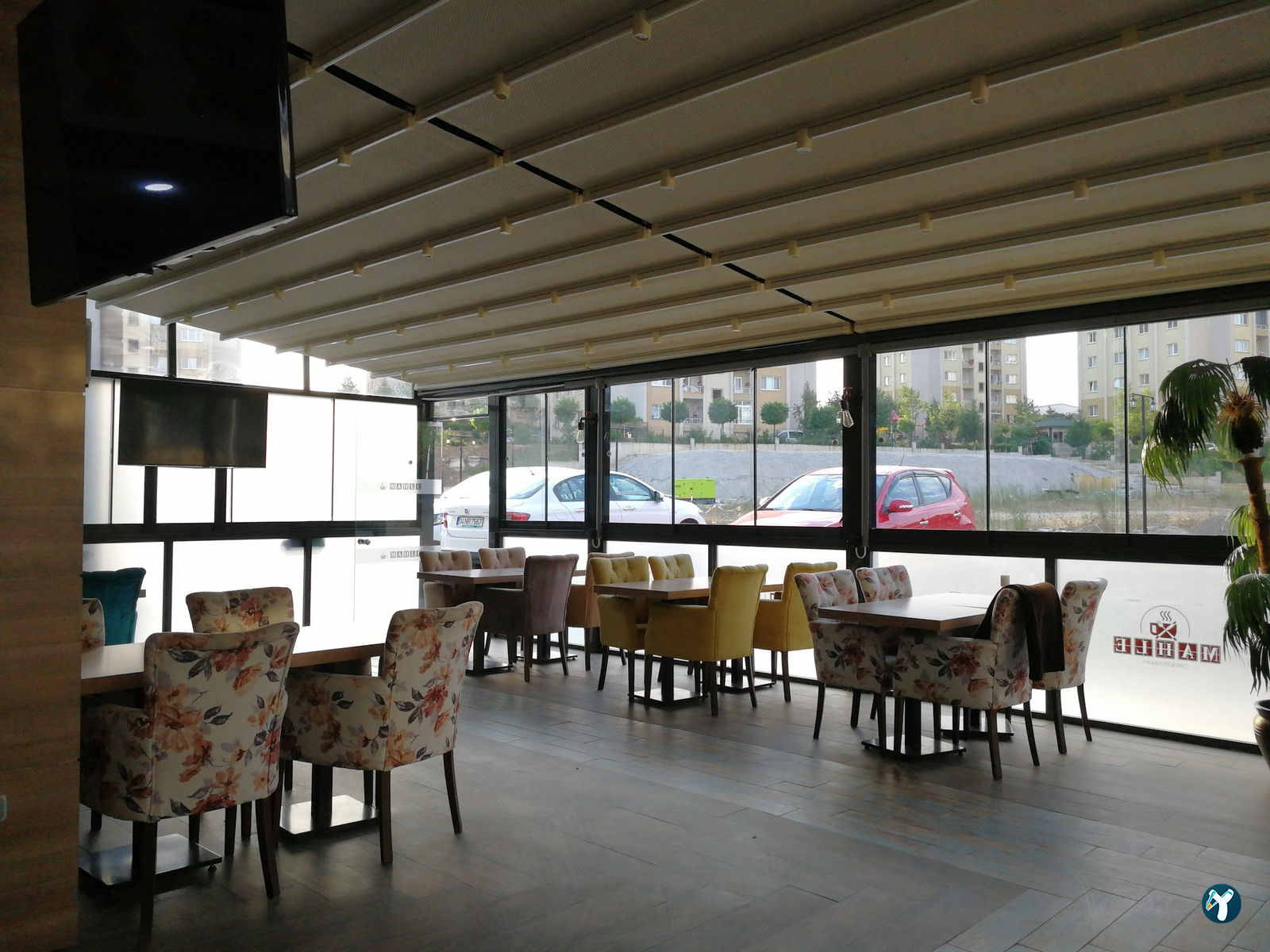 Mahle Cafe & Restaurant