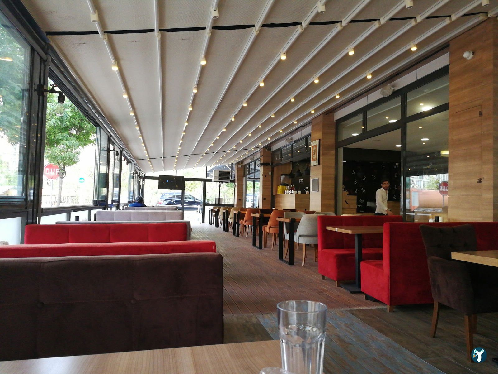 Mahle Cafe & Restaurant