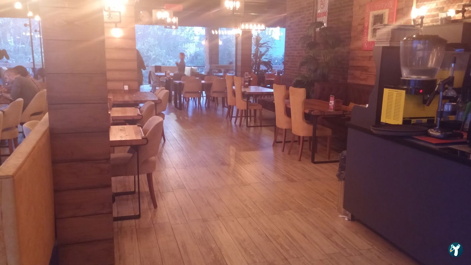 Mahle Cafe & Restaurant