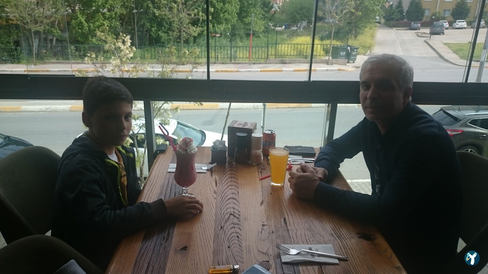 Mahle Cafe & Restaurant