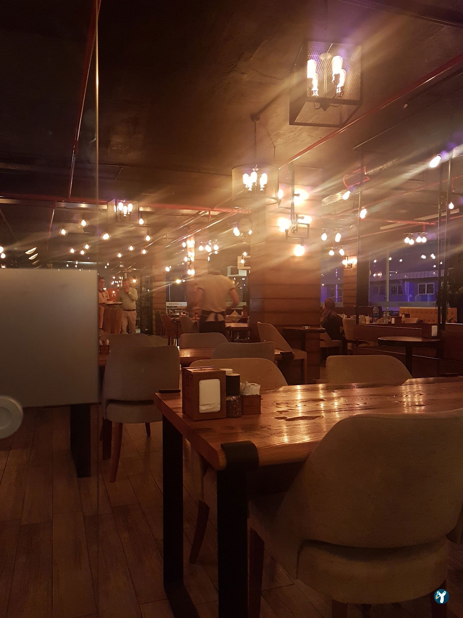 Mahle Cafe & Restaurant