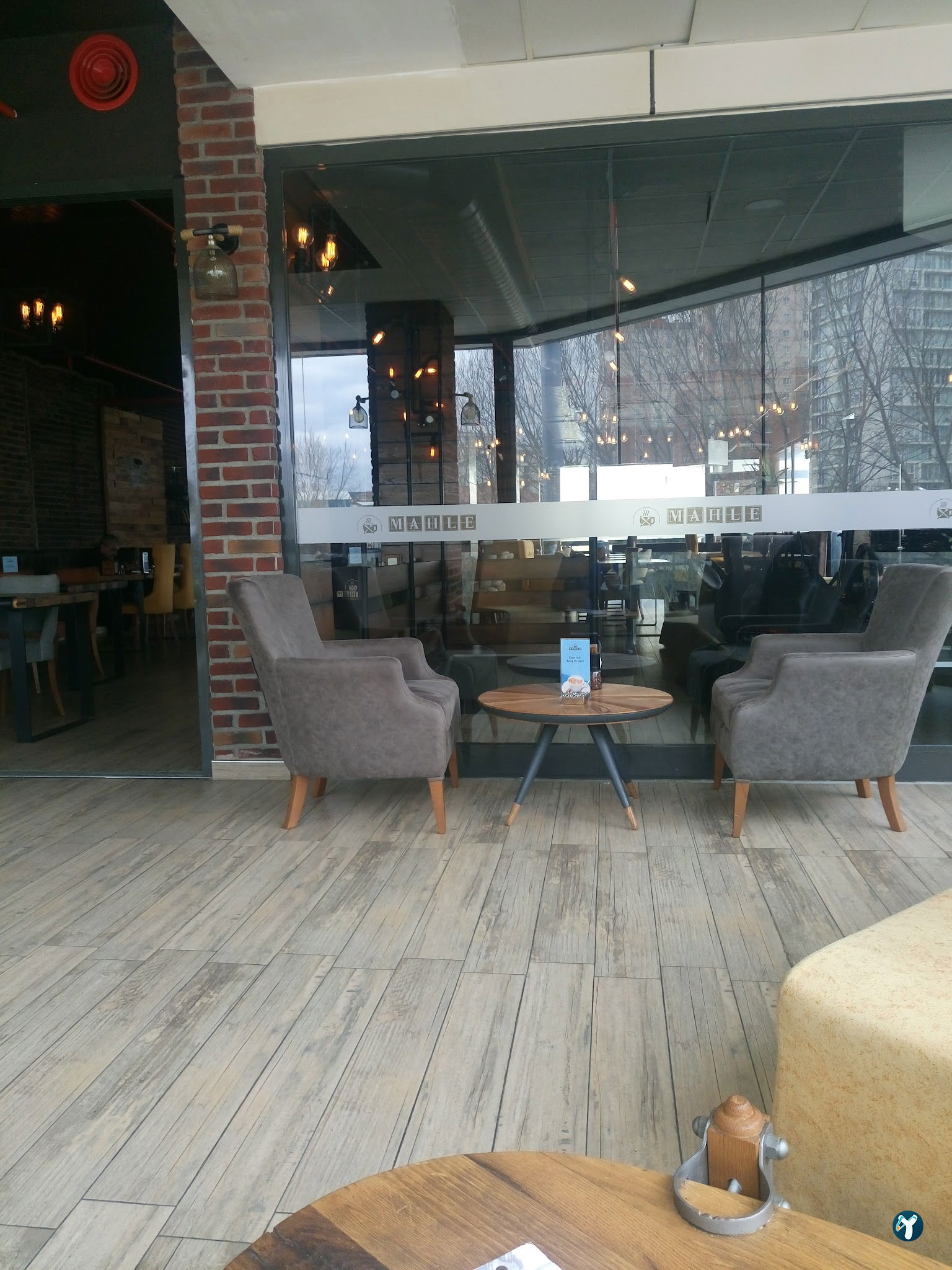 Mahle Cafe & Restaurant
