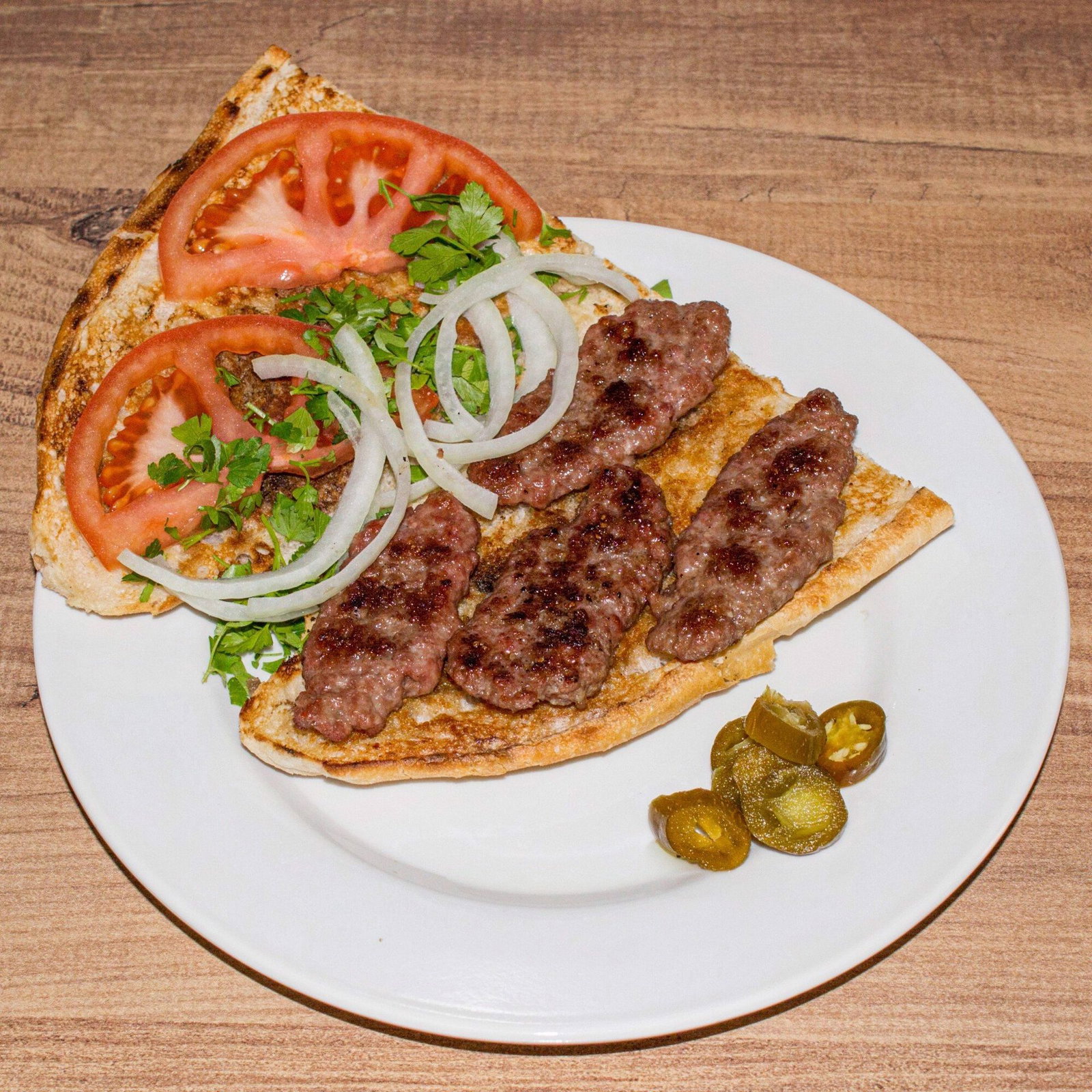 Yarım Ekmek Arası Köfte (25 gr. - 4 Adet Köfteli)