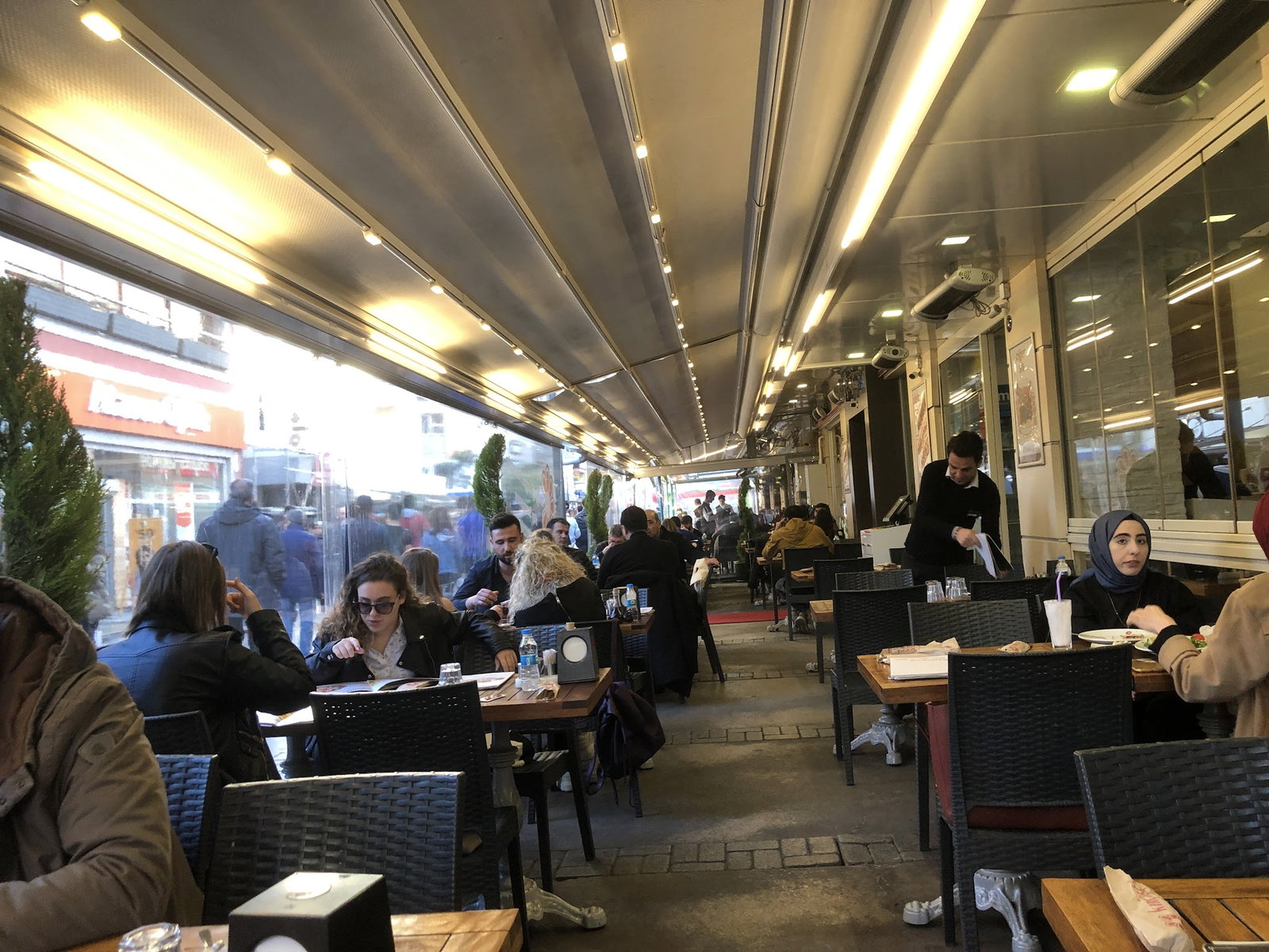 Kırçiçeği Restoran