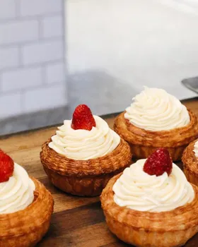 Brekkie Croissant & Cookie resimleri