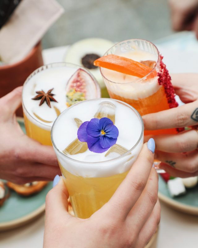 Brekkie Croissant & Cookie