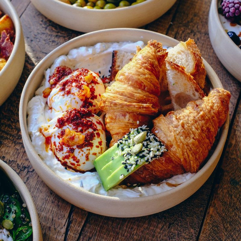 Brekkie Croissant & Cookie